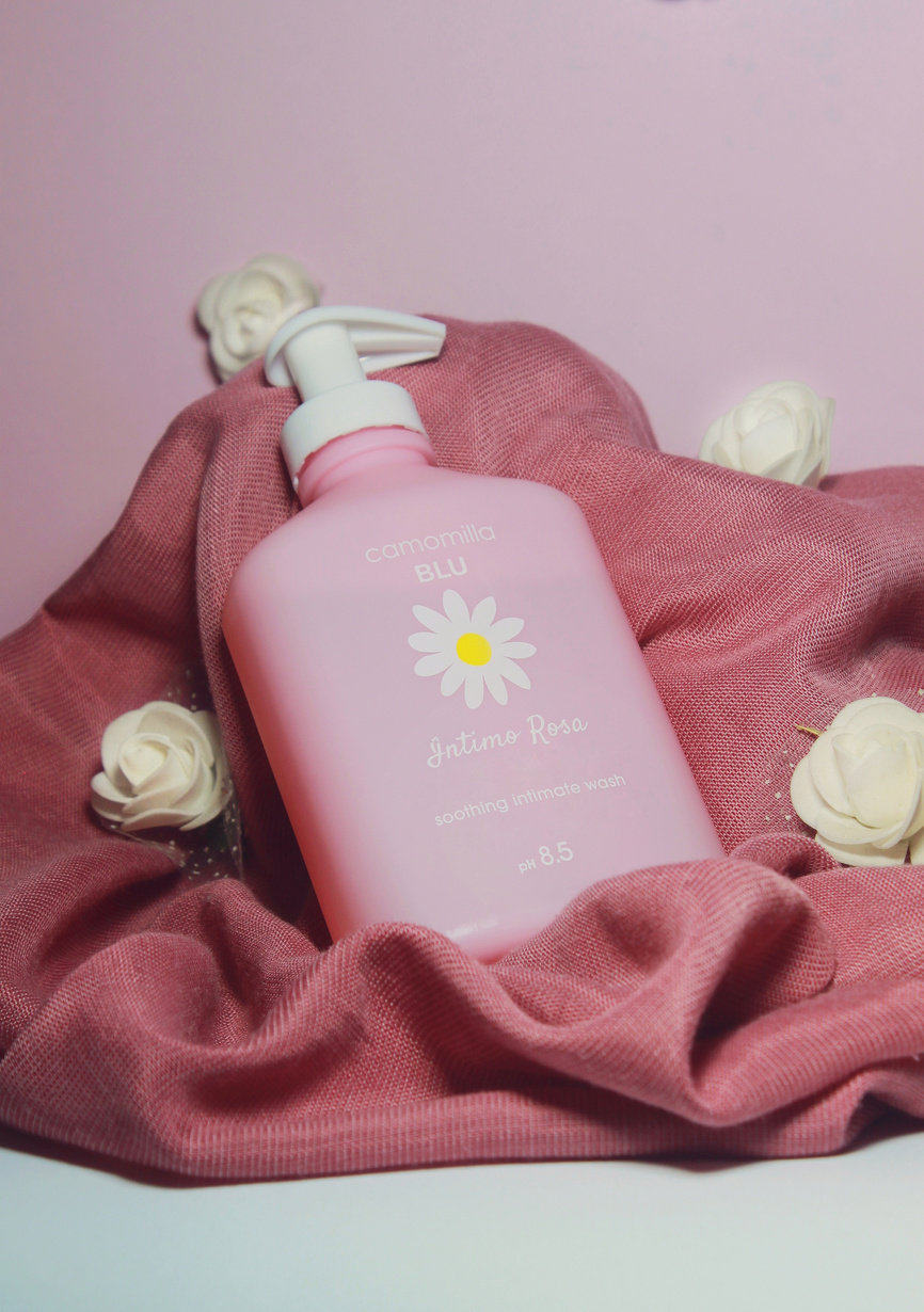 A product photograph by a UGC Creator of the Camomillea Blu Daisy body lotion